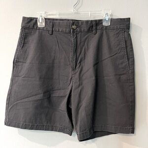 Men’s Old Navy Classic Shorts (34)